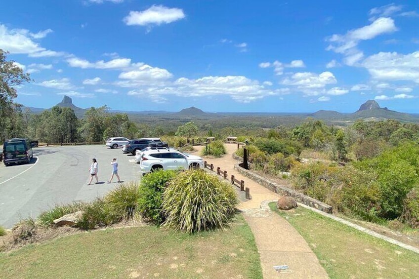 Joel's Journeys - Australia Zoo, Glass House Mountains Tour Combo