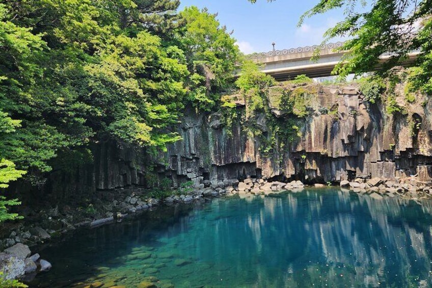 Jeju Luxury Private Tour Including UNESCO Yacht Cruise