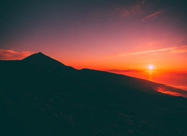 Teide: Geführte Sonnenuntergangs- und Sternschnuppentour mit Abendessen