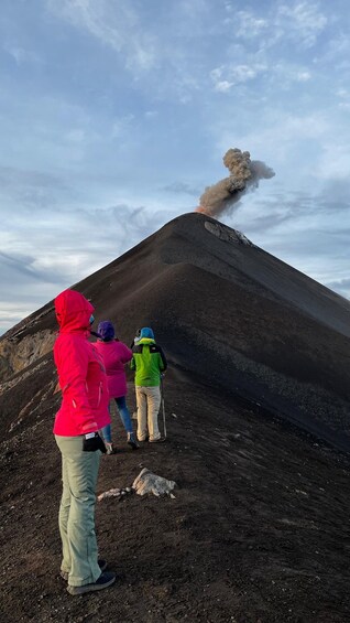 Picture 8 for Activity From Antigua: 2-Day Acatenango Volcano Hiking Tour with Food