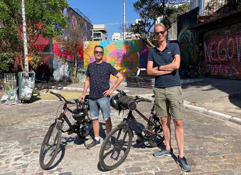 Picture 20 for Activity São Paulo: Street Art Bike Tour