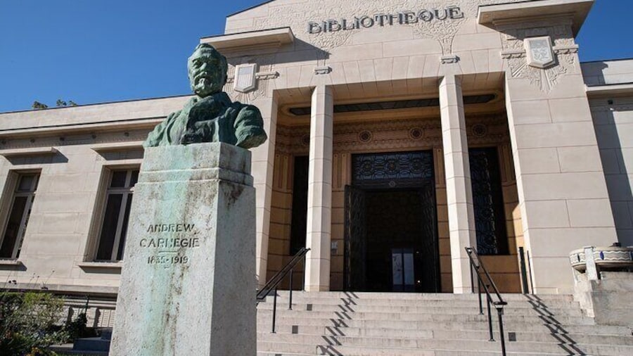 Guided Art Deco Walk in Reims City Center