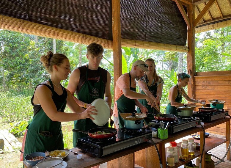 Picture 9 for Activity Ubud: Balinese Cooking Class at an Organic Farm