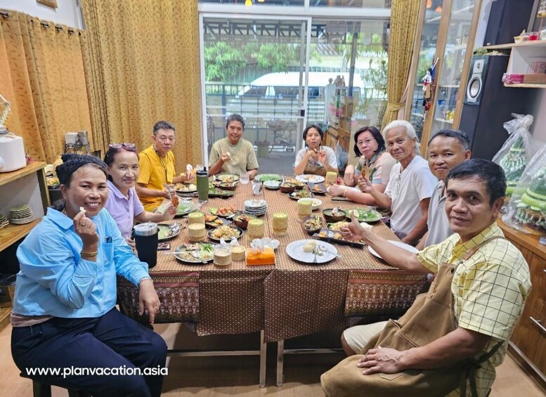 Picture 26 for Activity Bangkok: Traditional Thai Cooking Class with Local Market