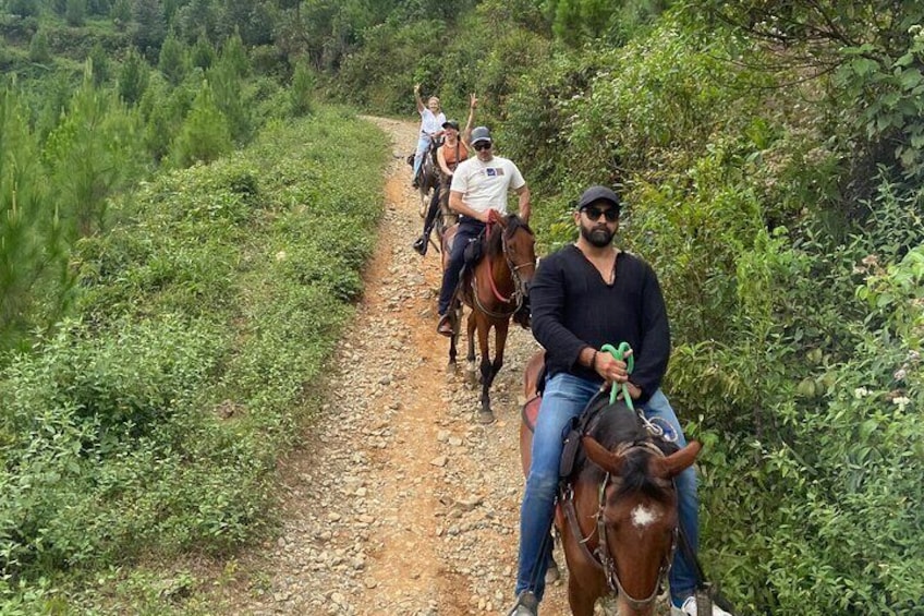 Horseback riding near Medellin 