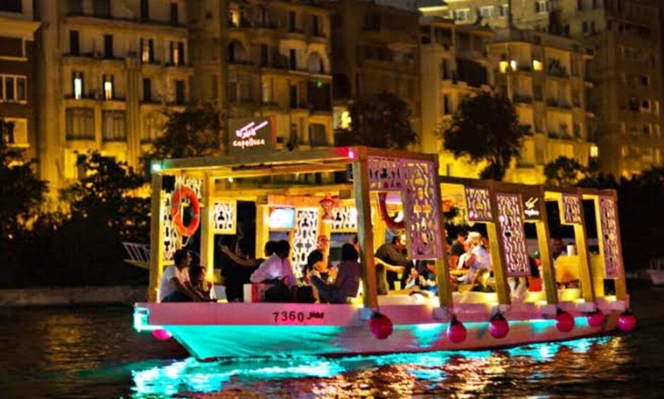 Picture 1 for Activity Cairo: 2-Hour River Nile Cafelluca Cruise with Meals