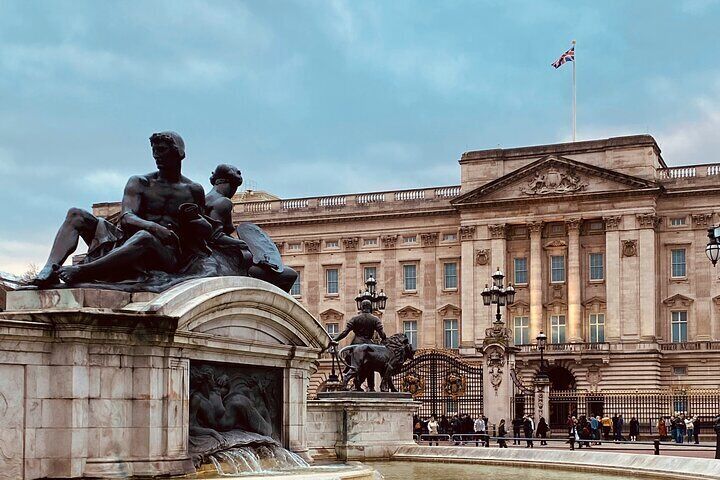 Sightseeing And Walking Tour In Westminster London