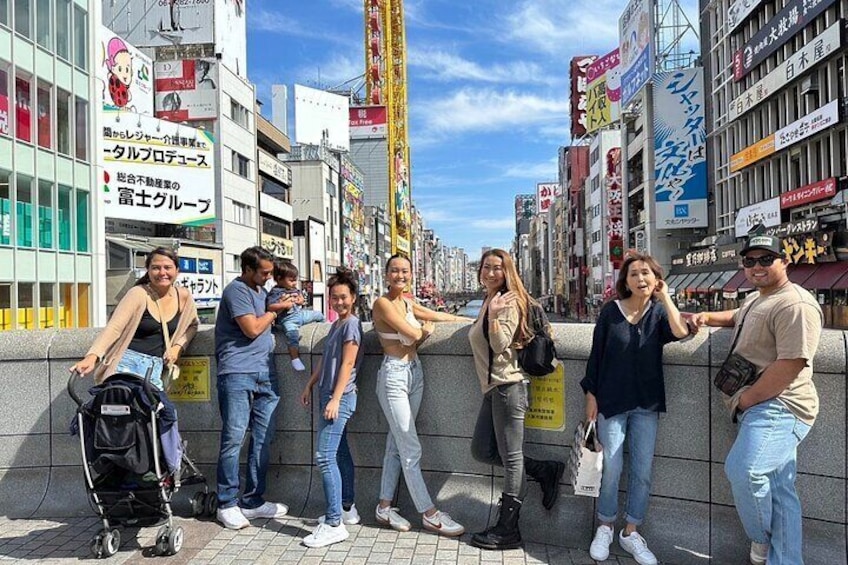 ６Hours Tour in Osaka Castle, Kuromon Market and Dotonbori 
