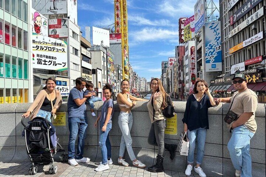 ６Hours Tour in Osaka Castle, Kuromon Market and Dotonbori 