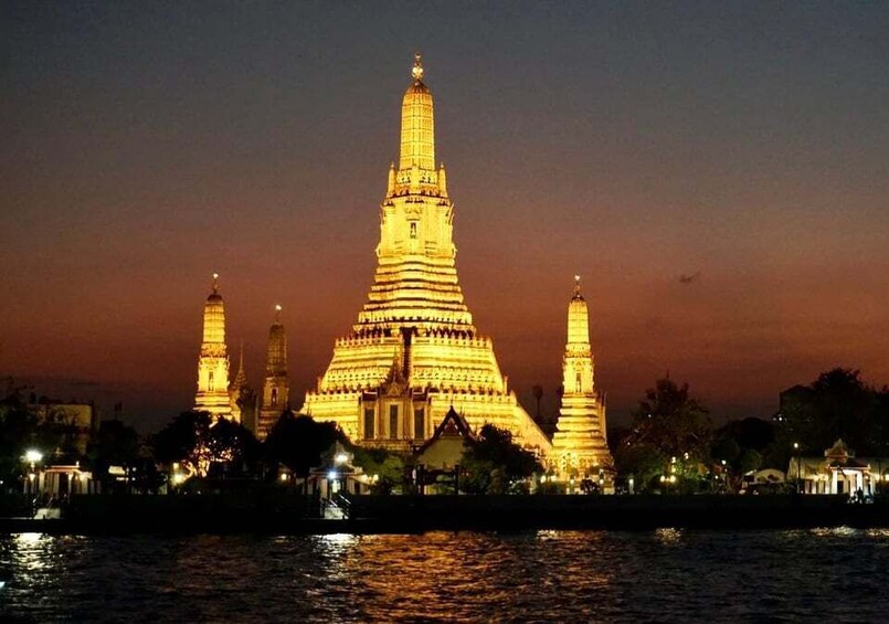 Picture 21 for Activity Bangkok: Highlights Tour with Tasting & Sunset in Wat Arun