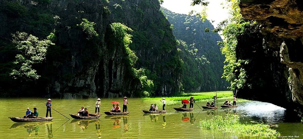 Picture 1 for Activity Private Full Day Trang An, Bai Dinh Pagoda with Lunch