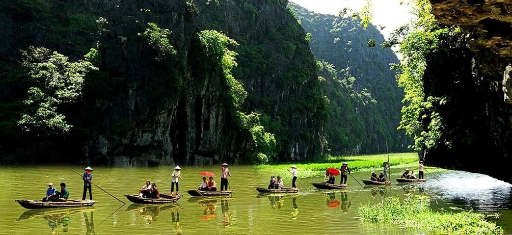 Picture 1 for Activity Private Full Day Trang An, Bai Dinh Pagoda with Lunch