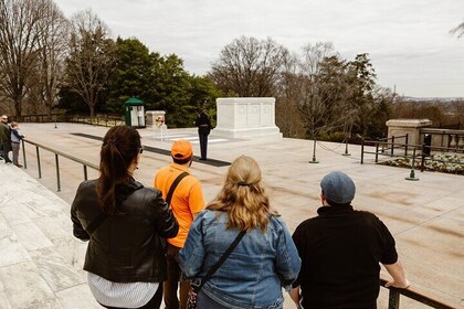Arlington Cemetery & Changing of Guard Small Group Walking Tour