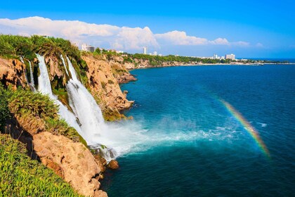 Antalya: Geführte Stadttour mit Bootsfahrt, Wasserfall und Mittagessen