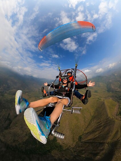 Cali: Paratrike Flight - Paragliding