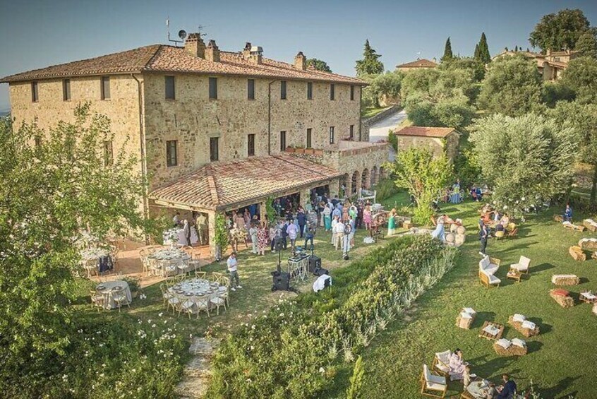 3-day private experience as a winemaker at a wine resort in Tuscany
