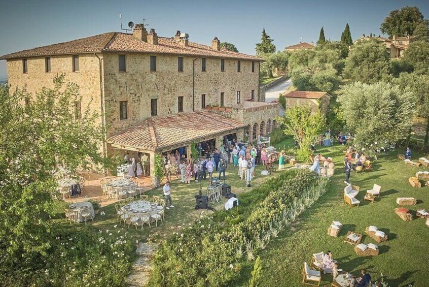 3-day private experience as a winemaker at a wine resort in Tuscany