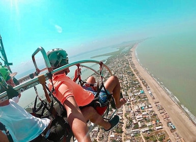 Cartagena: Paratriking Flug vom Strand aus