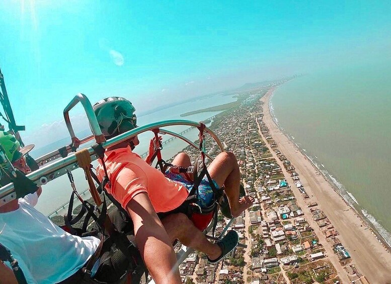 Cartagena: Paratriking Flight from the Beach