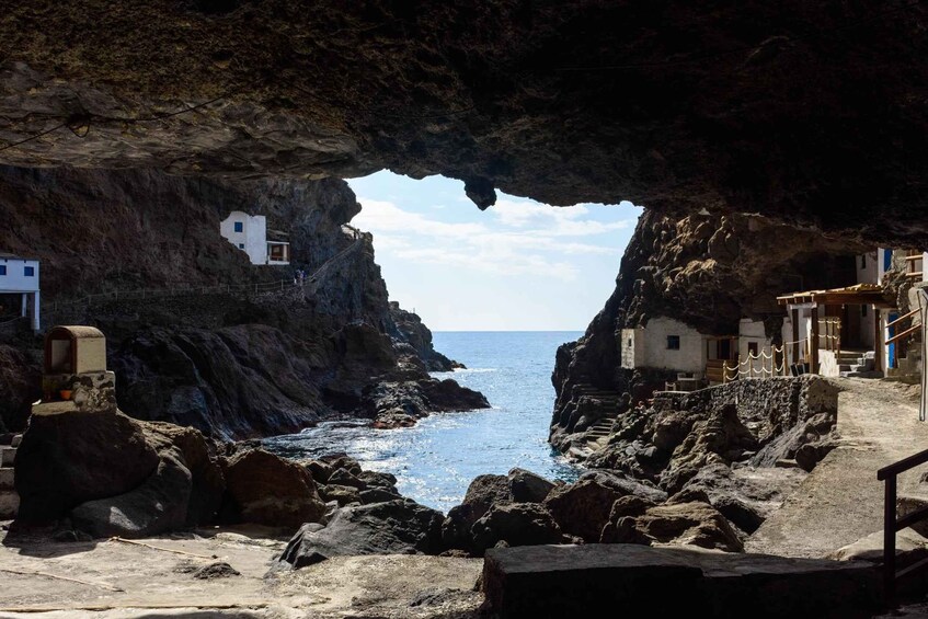 Picture 7 for Activity La Palma: Cueva Bonita Sea Kayaking Tour