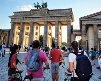 ベルリン東西＆壁ツアー：自転車で巡るベルリン