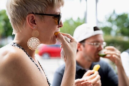 Downtown Sarasota Street Food -Casual Lunchtime Walking/Food Tour