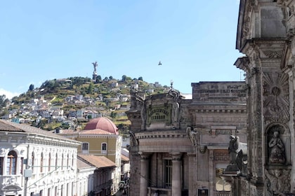 Quito: Hoogtepunten van de stad en voedselwandeling