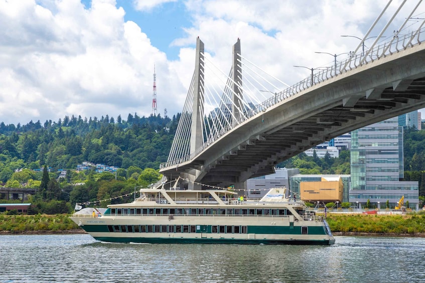 Picture 1 for Activity Portland: 2-hour Lunch Cruise on the Willamette River