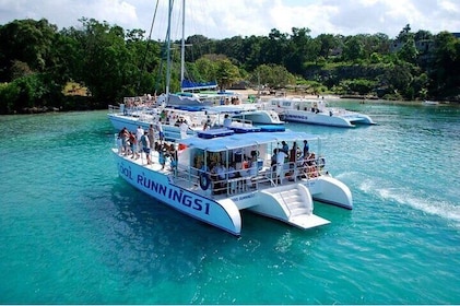 Party Catamaran and Snorkeling Tour in Montego Bay