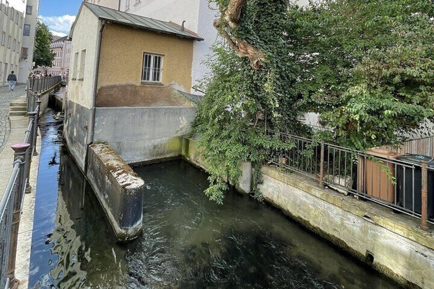 Enigmatic Waters of Augsburg City Exploration Game