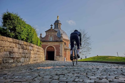Recorrido en bicicleta de carretera de 100 km de Bruselas a Flandes
