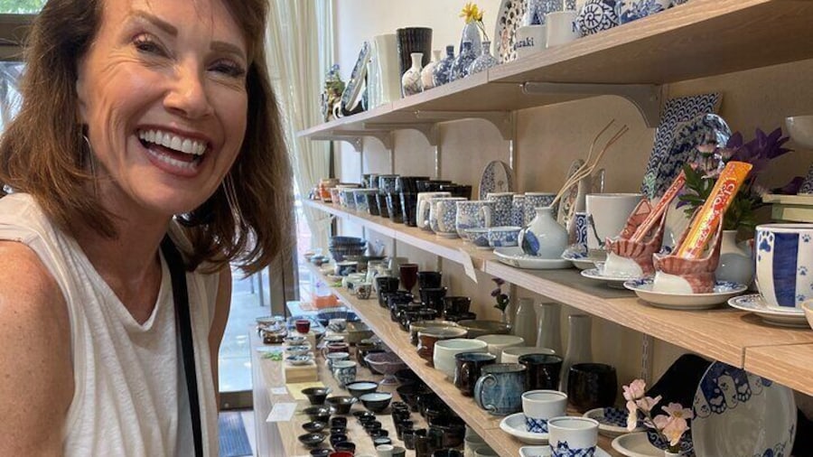 The face of a pottery fan.