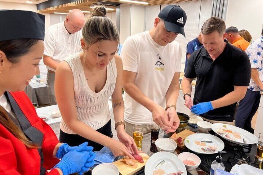 Sushi Making Experience Class in Naha Makishi Public Market