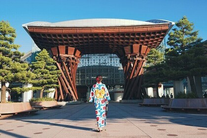 Kanazawa 6 hr Private Guided Tour & Kimono Experience