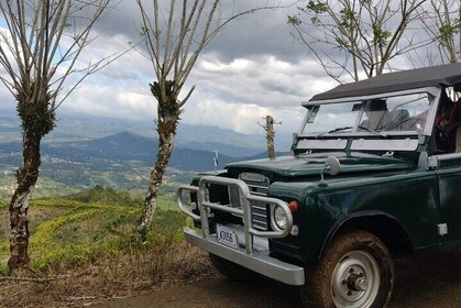 Private Tour in a 4x4 Land Rover Vehicle through the Athens Mountains