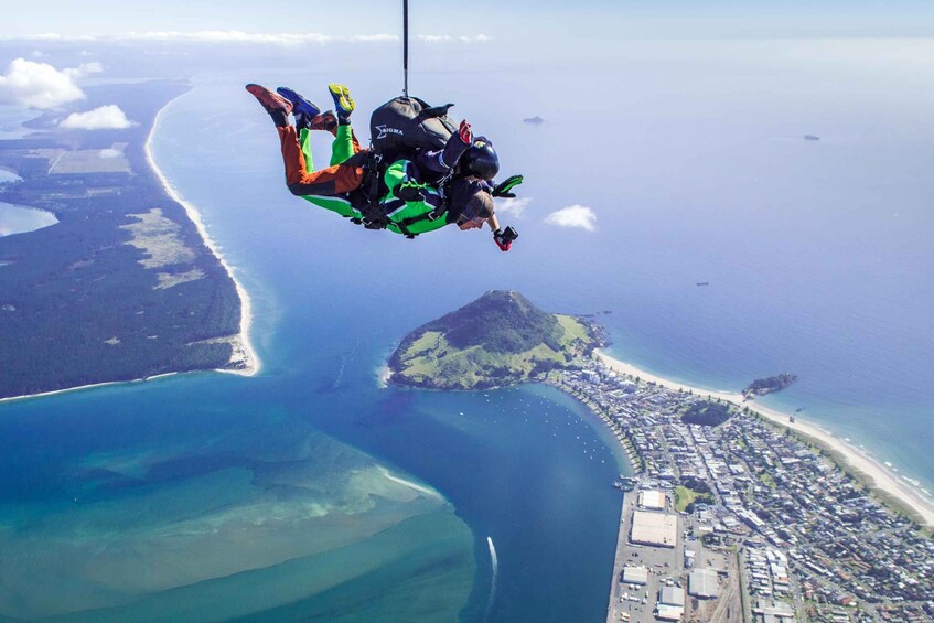 Picture 3 for Activity From Tauranga: Skydive over Mount Maunganui