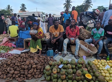 Zanzibar: Stone Town & Spice Farm Tour med lunch