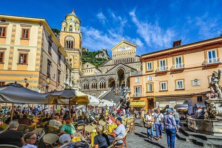 Matera to Amalfi Private Tour with a 2 Hour Stop in Potenza