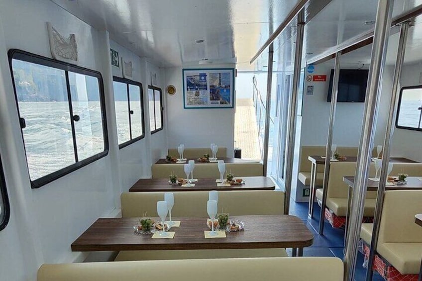 4 Hour Cruise Tour of the Amalfi Coast with Aperitif