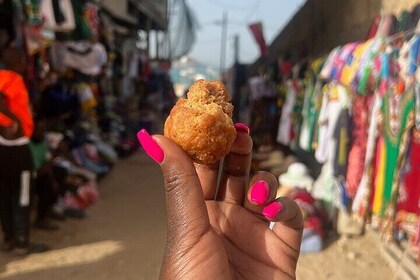 Tour de comida callejera senegalesa en Dakar