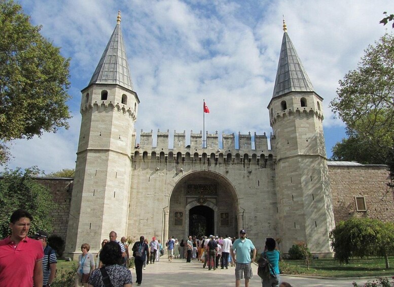 Picture 20 for Activity Istanbul: Full Day Private Guided Tour for Iconic Landmarks