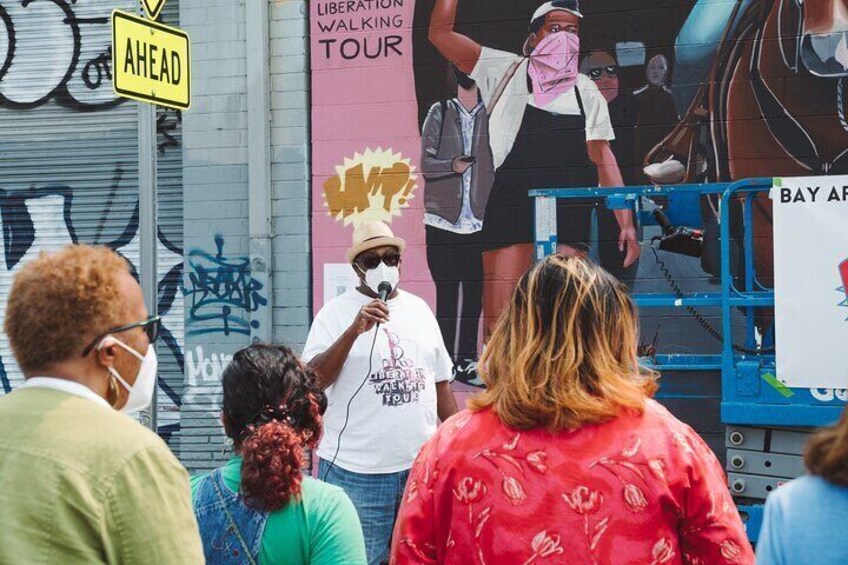 Self-Guided Oakland Tour in an Urban Excursion