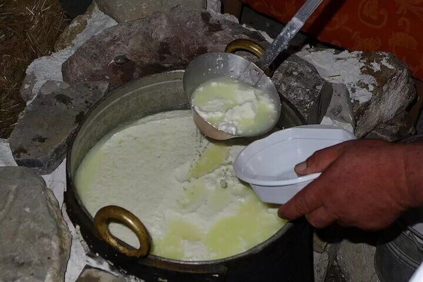 Ricotta Experience + Etna Tour to the top (3.000 meters)