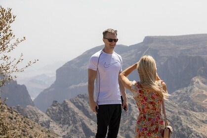 Nizwa og Jebel Akhdar Discovery: Guidet lille gruppeoplevelse