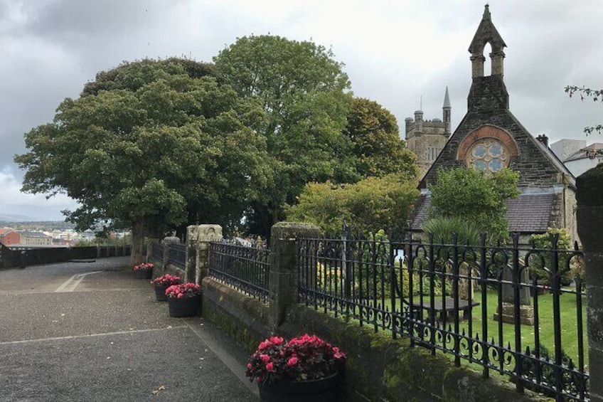 Derry City Private Walking Tour