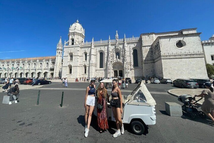 Tuktuk adventure through Lisbon