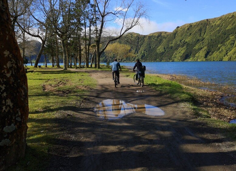 Picture 4 for Activity São Miguel Island: Sete Cidades Bike Rental