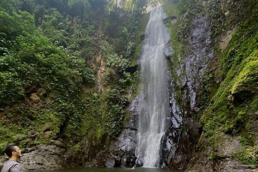 6 Hour Private Hidden Waterfall Hike in Kekoldi 