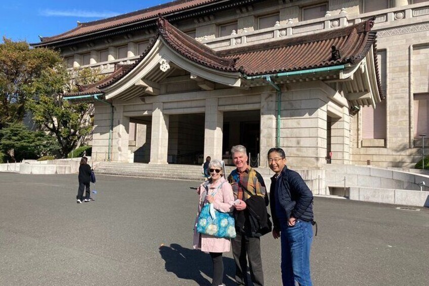 Guided tours of the Tokyo National Museum and the history of Ueno