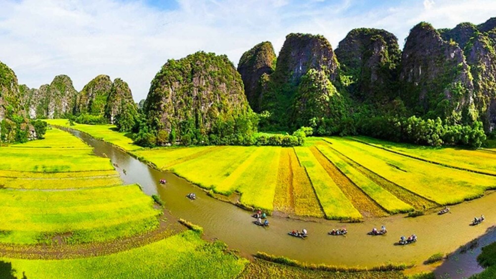 Picture 9 for Activity From Hanoi: Tam Coc, Hoa Lu & Mua Caves Full-Day Trip